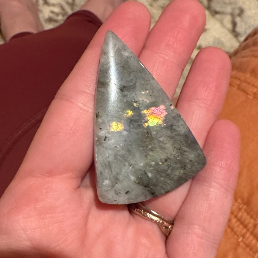 Flashy Labradorite Pendant